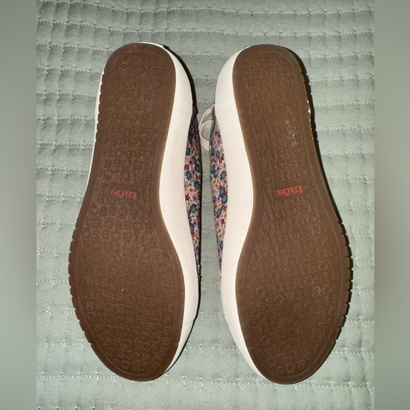 Taos Star Sneaker (Women) - Mauve Floral Multi. Size 7. VGUC - Picture 9 of 11